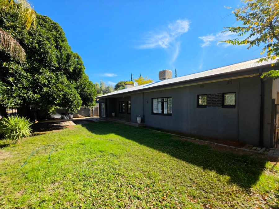 4 Bedroom Property for Sale in Oosterville Northern Cape